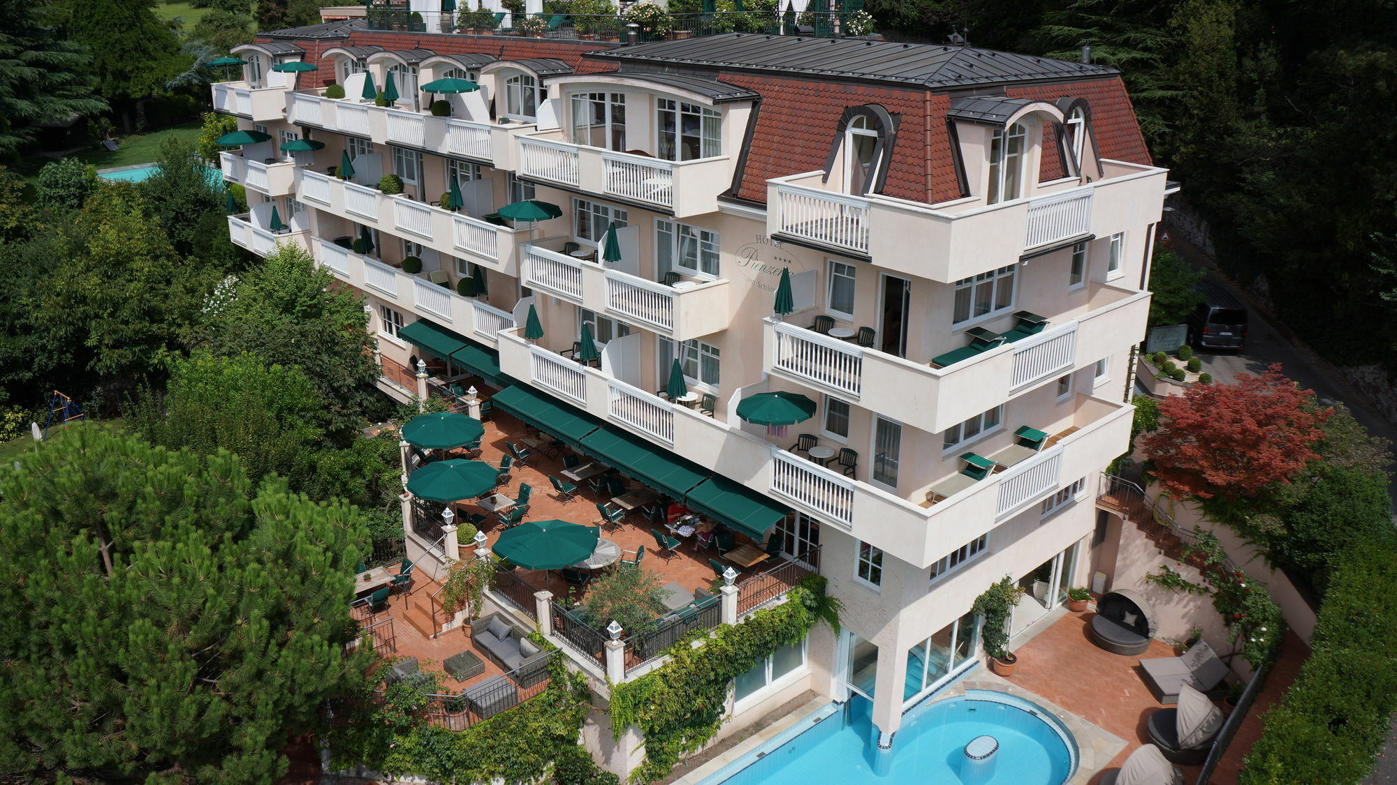 Hotel Pienzenau Am Schlosspark Merano Exterior foto